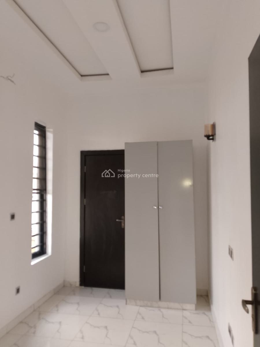 Beautiful Room and Parlour Shared Apartment, Ikota Villa, Lekki, Lagos, Self Contain (single Rooms) for Rent