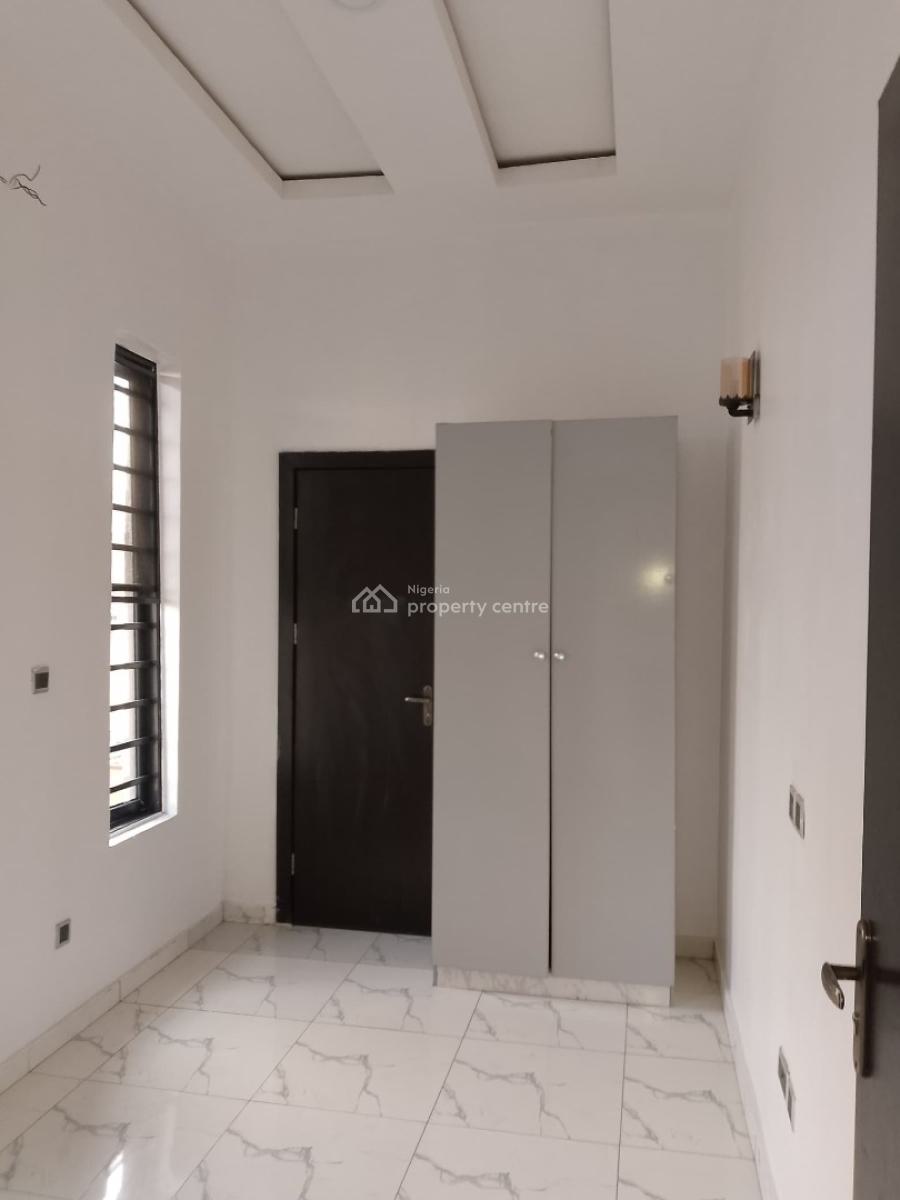 Beautiful Room and Parlour Shared Apartment, Ikota Villa, Lekki, Lagos, Self Contain (single Rooms) for Rent