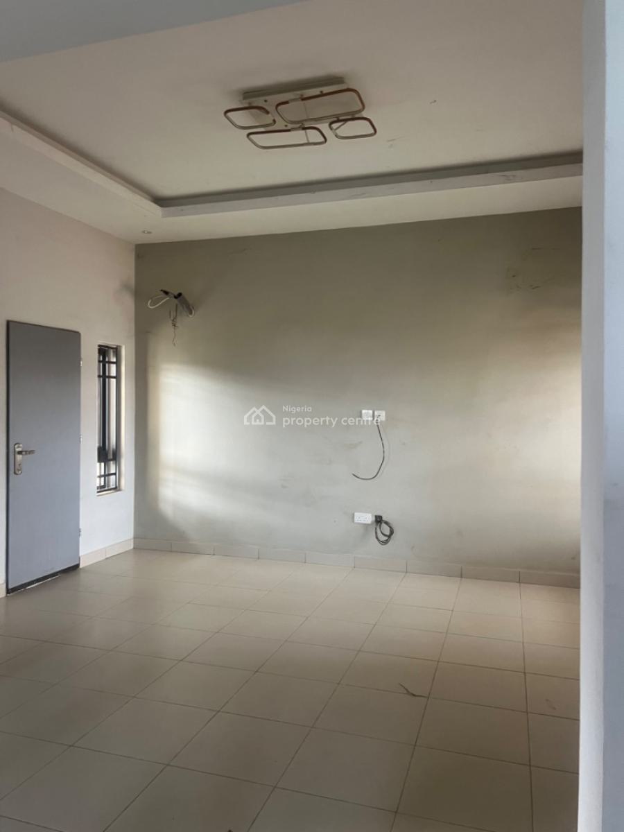 Brand New 4-bedroom Terrace, Nut Axis, Lugbe District, Abuja, Terraced Duplex for Sale