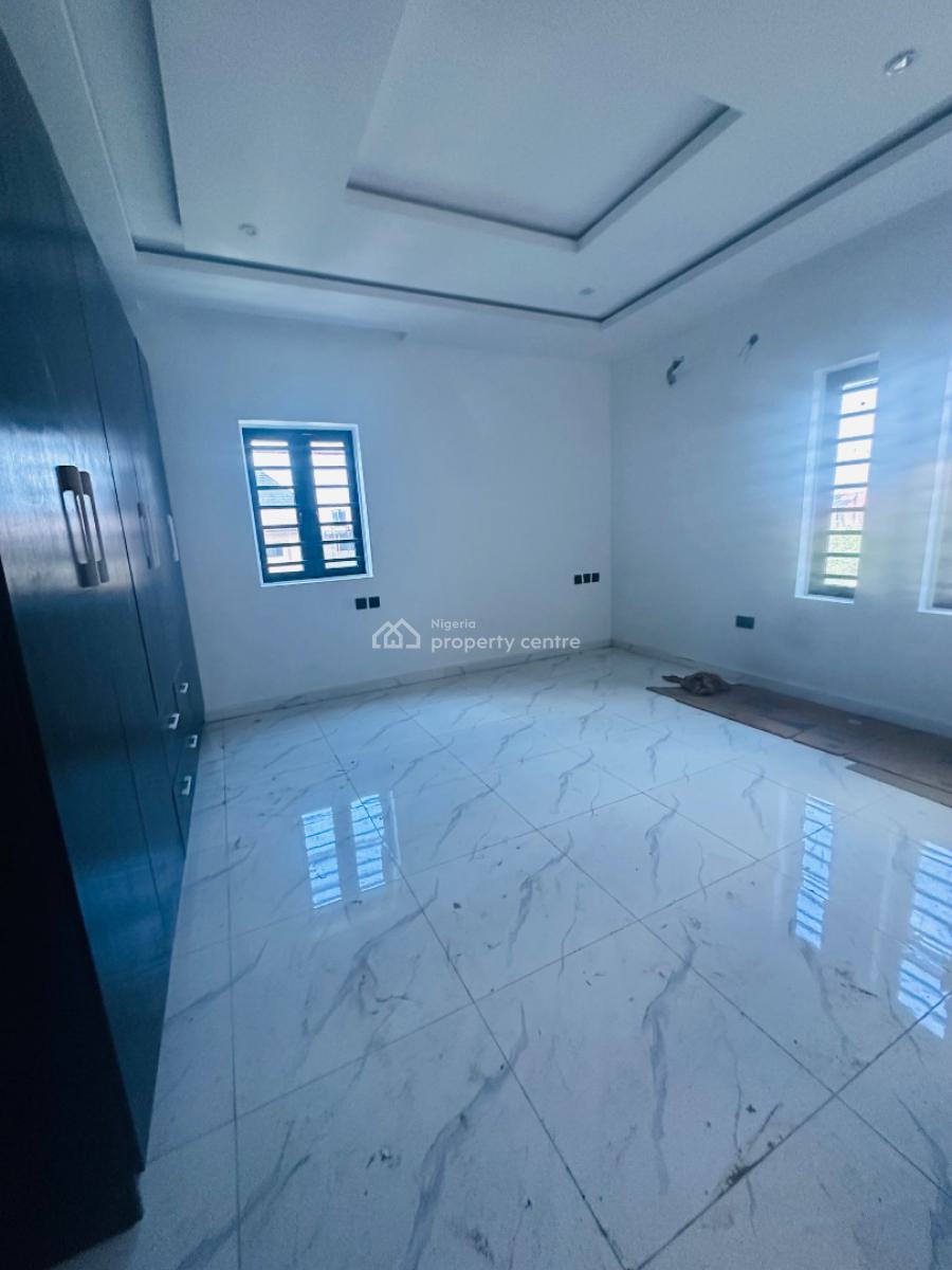Exquisitely Built 3 Bedroom Apartments in a Secured Location, Maryland, Lagos, Block of Flats for Sale