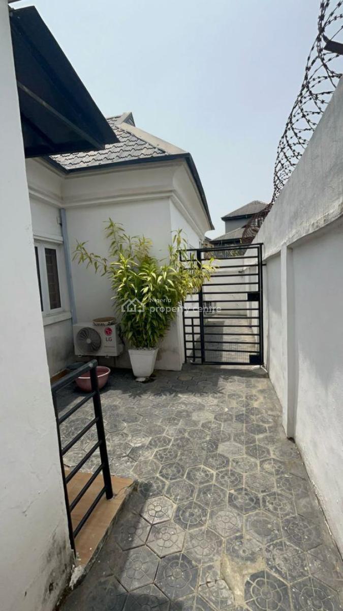 Cheap Bungalow on Full Plot, Ogudu, Lagos, Detached Bungalow for Sale