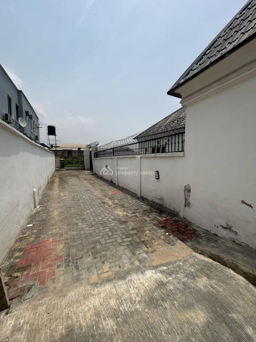 Cheap Bungalow on Full Plot, Ogudu, Lagos, Detached Bungalow for Sale