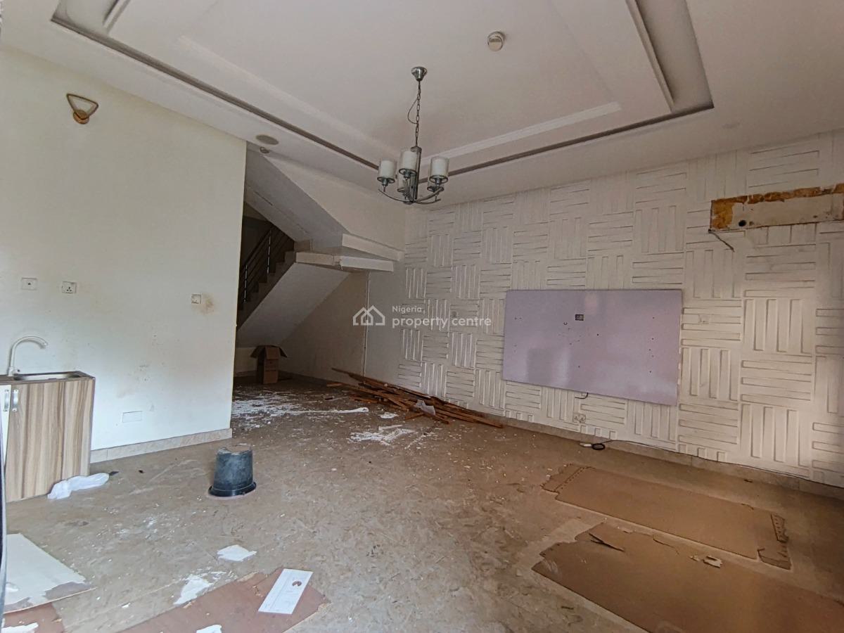 a 4 Bedroom Duplex, Chevron,, Lekki, Lagos, Semi-detached Duplex for Rent