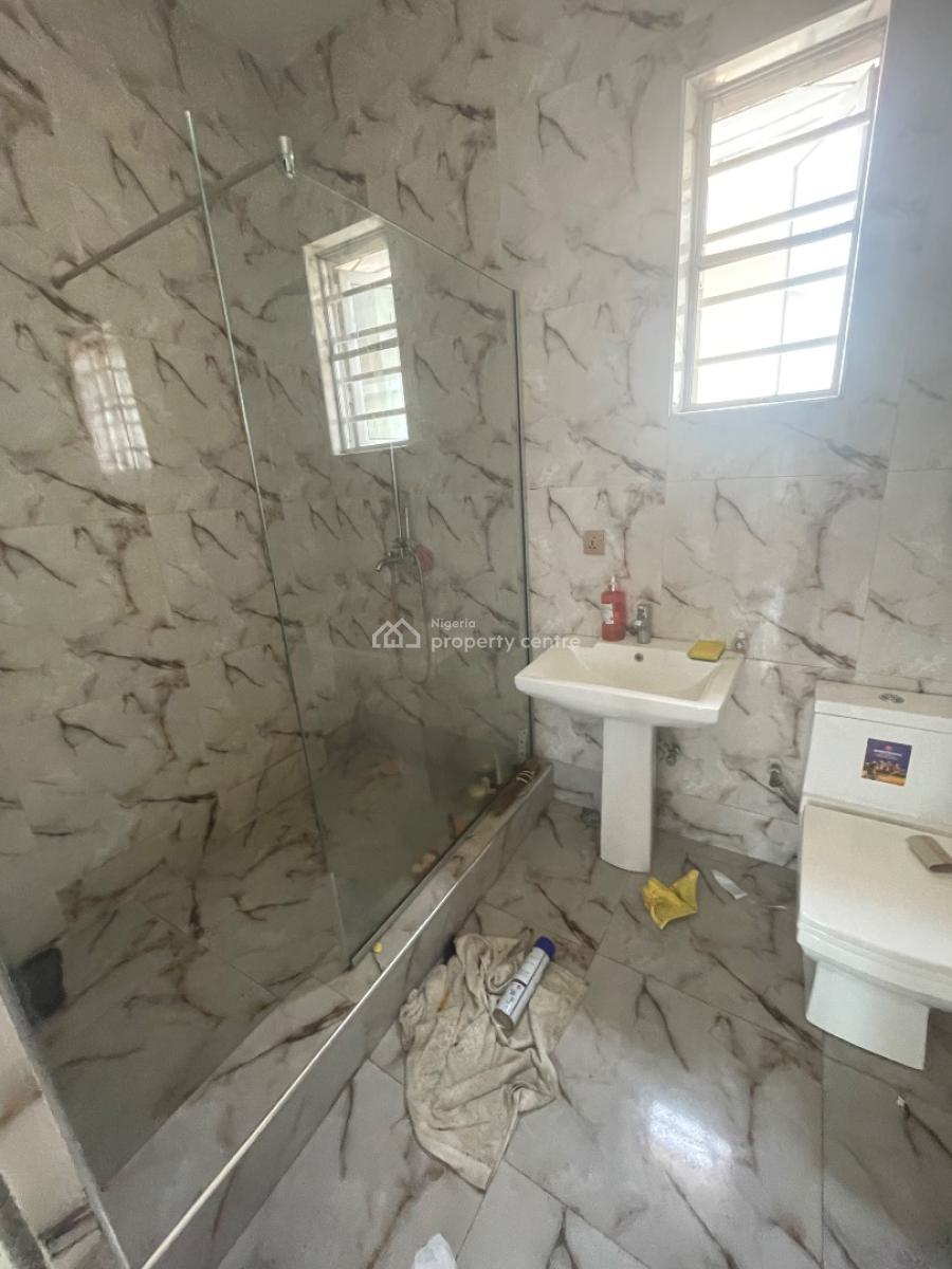 Fine Fully 5 Bed Detached in a Beautiful Estate 22/24hrs Light, Thomas Estate, Ajah, Lagos, House for Rent