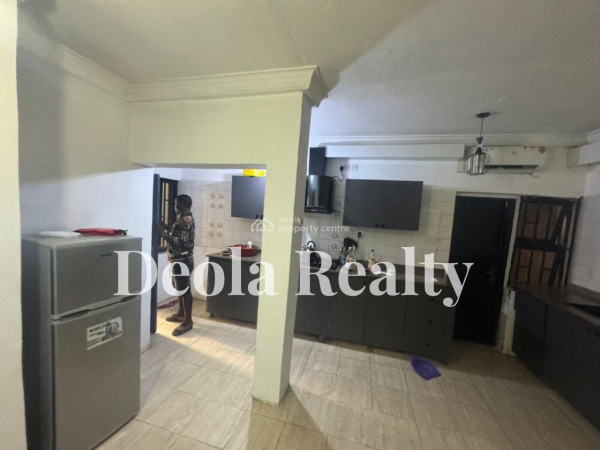 a Nice Fully Serviced 2 Bedroom Apartment(downstair), Off Admiralty Way, Lekki Phase 1, Lekki, Lagos, Flat / Apartment for Rent