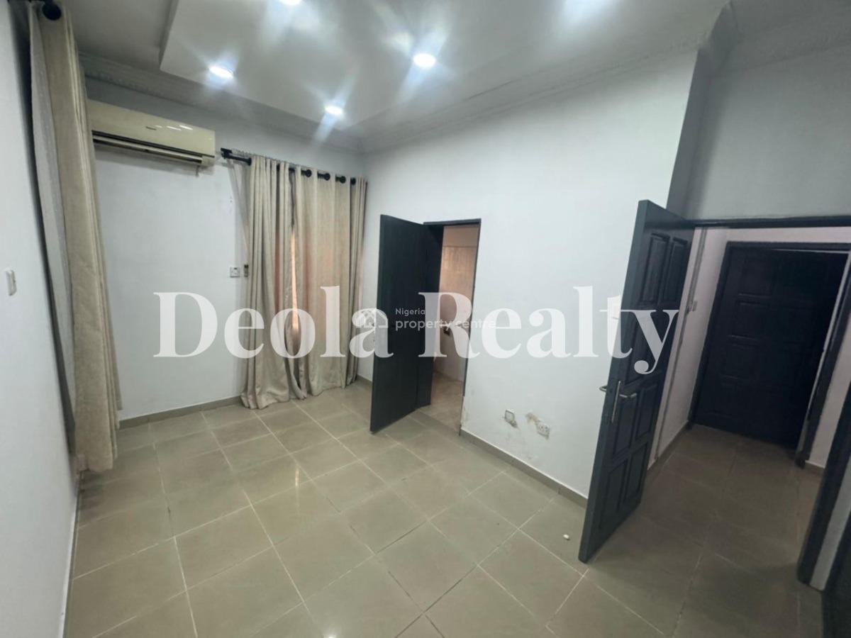 a Nice Fully Serviced 2 Bedroom Apartment(downstair), Off Admiralty Way, Lekki Phase 1, Lekki, Lagos, Flat / Apartment for Rent