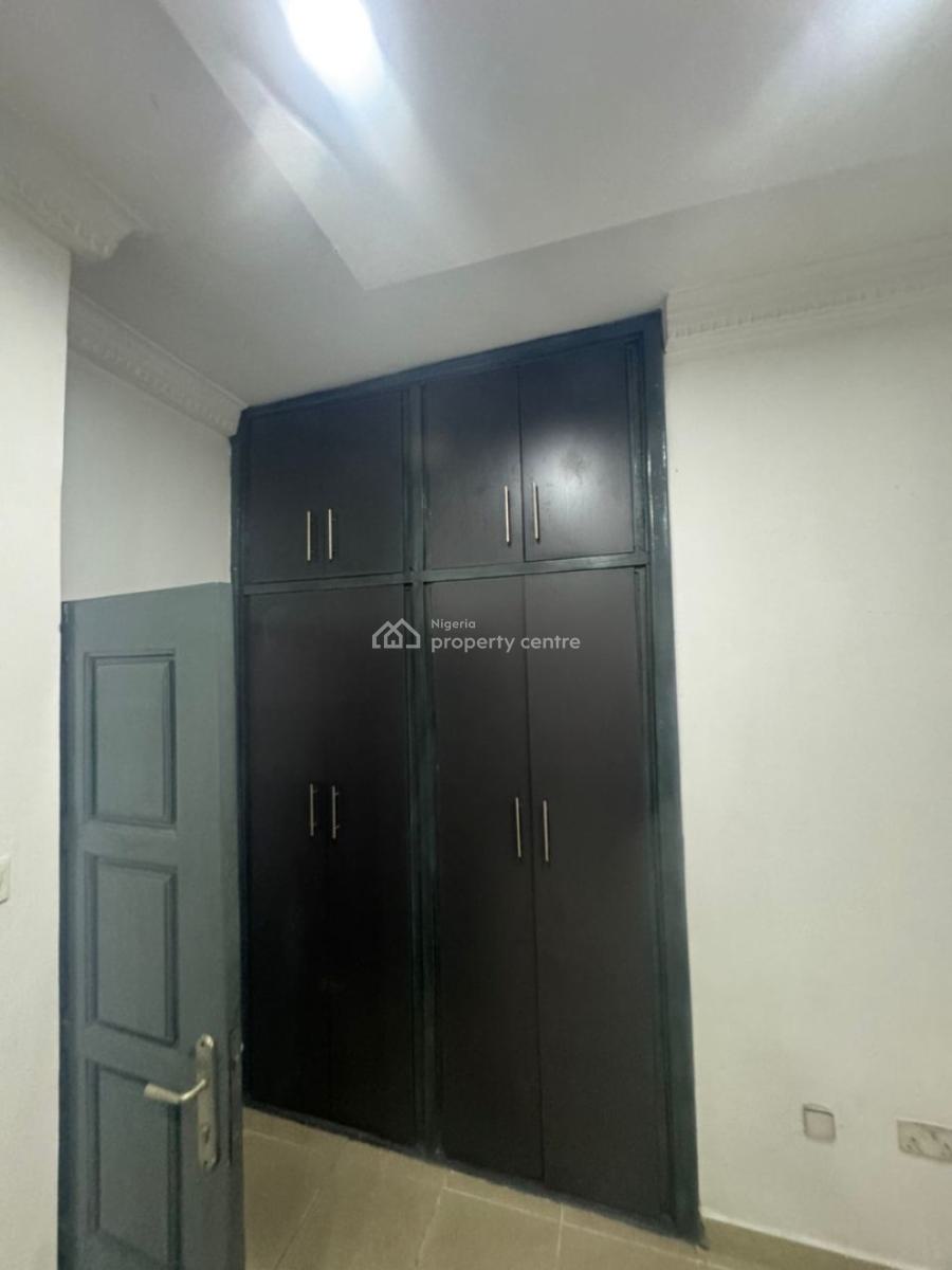 a Nice Fully Serviced 2 Bedroom Apartment(downstair), Off Admiralty Way, Lekki Phase 1, Lekki, Lagos, Flat / Apartment for Rent