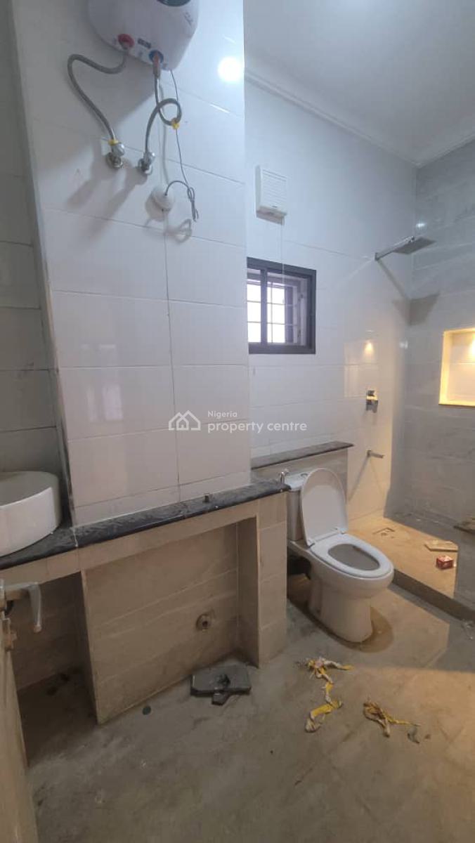 *massive  Luxurious 5bedroom Terrace Duplex with Bq, By American International School, Durumi, Abuja, Terraced Duplex for Rent