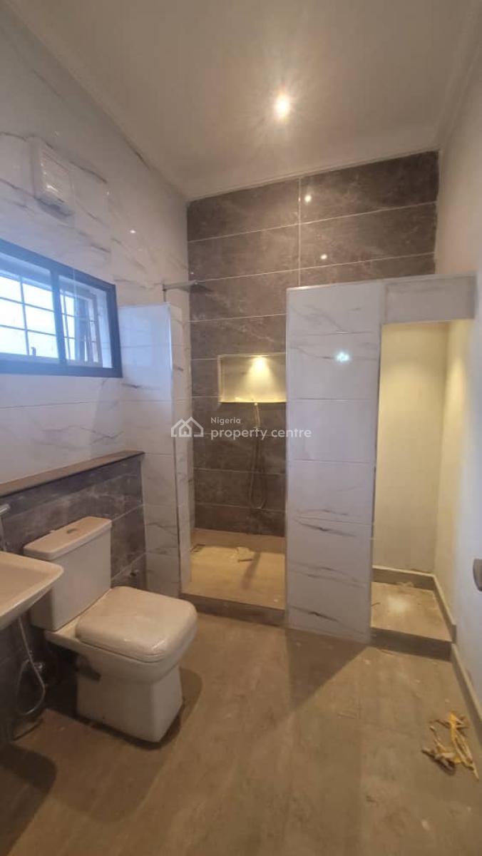 *massive  Luxurious 5bedroom Terrace Duplex with Bq, By American International School, Durumi, Abuja, Terraced Duplex for Rent