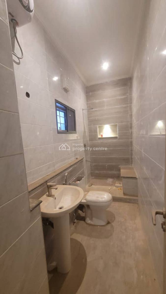 *massive  Luxurious 5bedroom Terrace Duplex with Bq, By American International School, Durumi, Abuja, Terraced Duplex for Rent