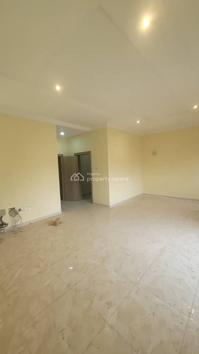 *massive  Luxurious 5bedroom Terrace Duplex with Bq, By American International School, Durumi, Abuja, Terraced Duplex for Rent