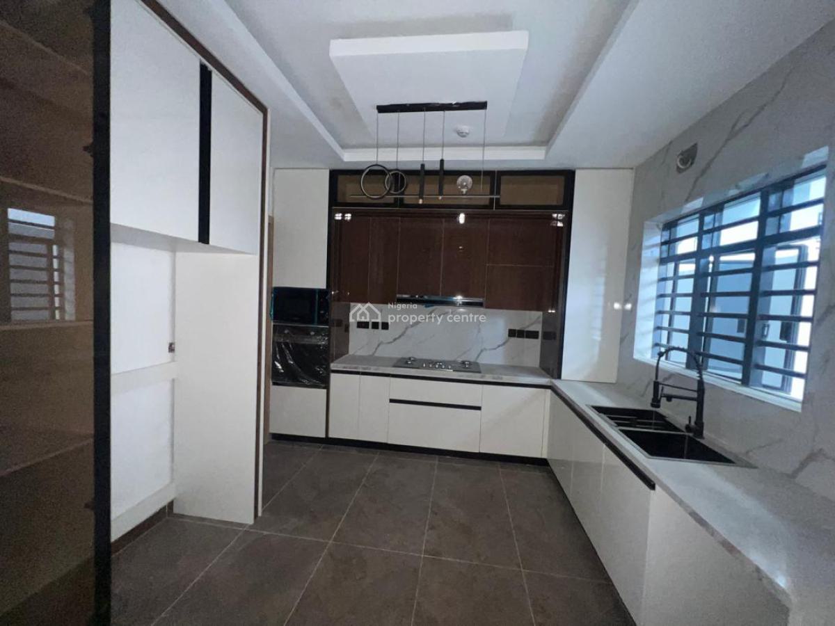 4bedroom Maisonette and Penthouse, Lekki Phase 1, Lekki, Lagos, House for Sale