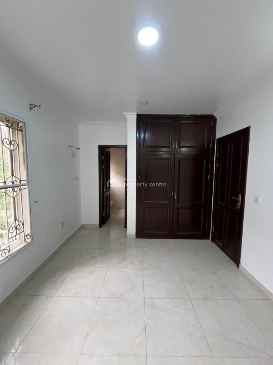 Brand New 3-bedroom Apartment with Bq and Elevator, Lekki Phase 1, Lekki, Lagos, Flat / Apartment for Rent