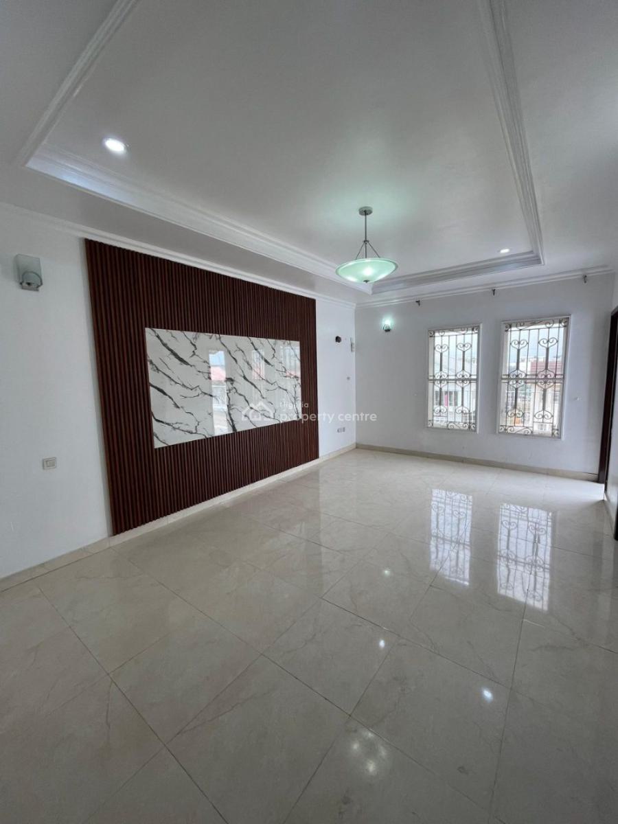 Brand New 3-bedroom Apartment with Bq and Elevator, Lekki Phase 1, Lekki, Lagos, Flat / Apartment for Rent