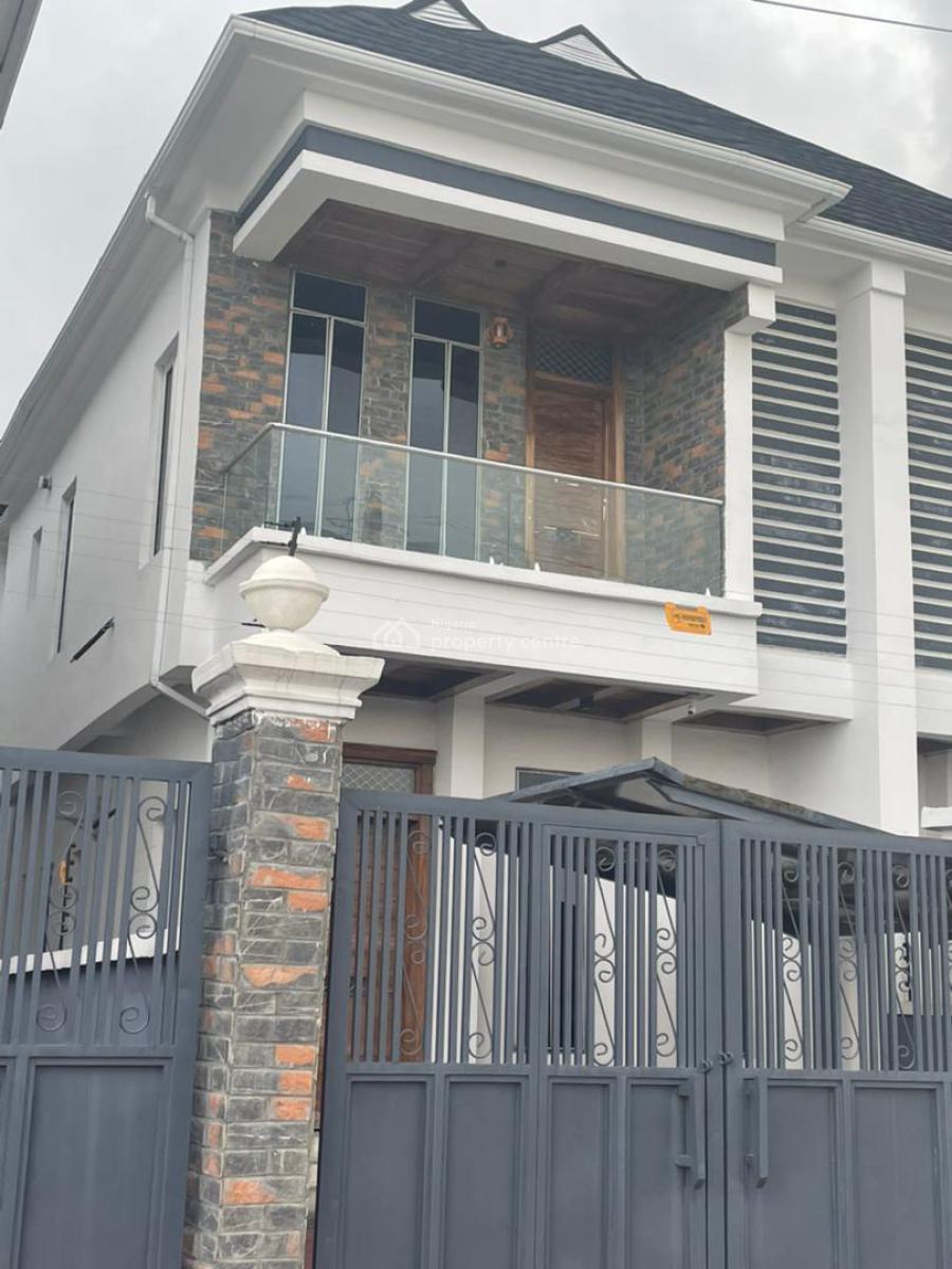 Luxury Room (upstairs Self-contained in Shared Airbnb-style Apartment), Oral Estate, Ikota, Lekki, Lagos, Self Contain (single Rooms) for Rent