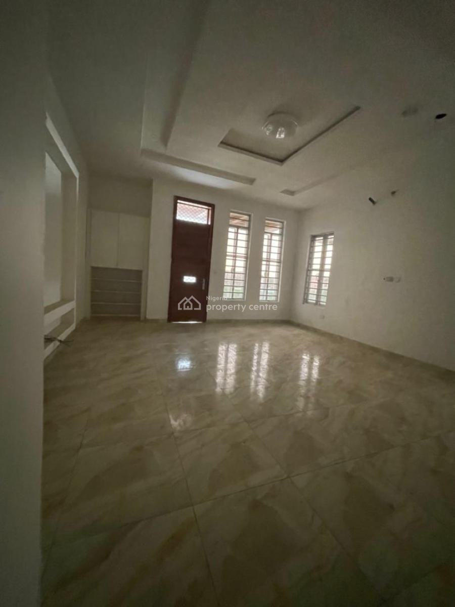 Luxury Room (upstairs Self-contained in Shared Airbnb-style Apartment), Oral Estate, Ikota, Lekki, Lagos, Self Contain (single Rooms) for Rent