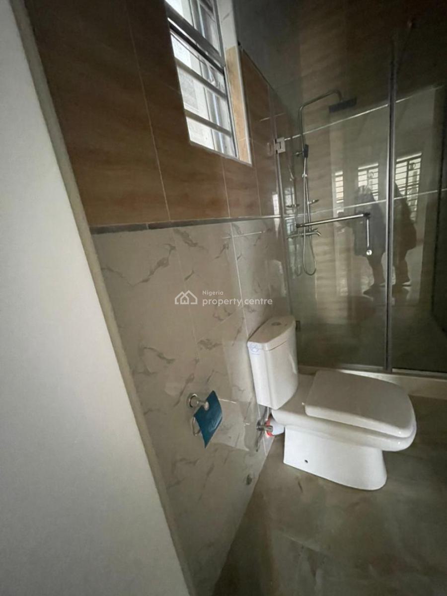 Luxury Room (upstairs Self-contained in Shared Airbnb-style Apartment), Oral Estate, Ikota, Lekki, Lagos, Self Contain (single Rooms) for Rent