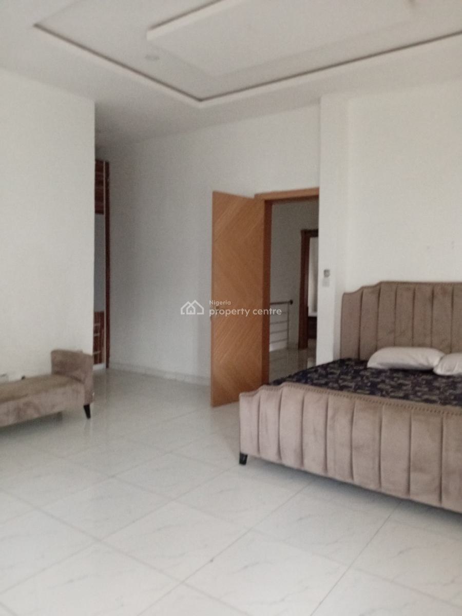 Classic Exquisite Roomy 4bedroom Duplex, Orchid Road, Lekki, Lagos, Detached Duplex for Rent
