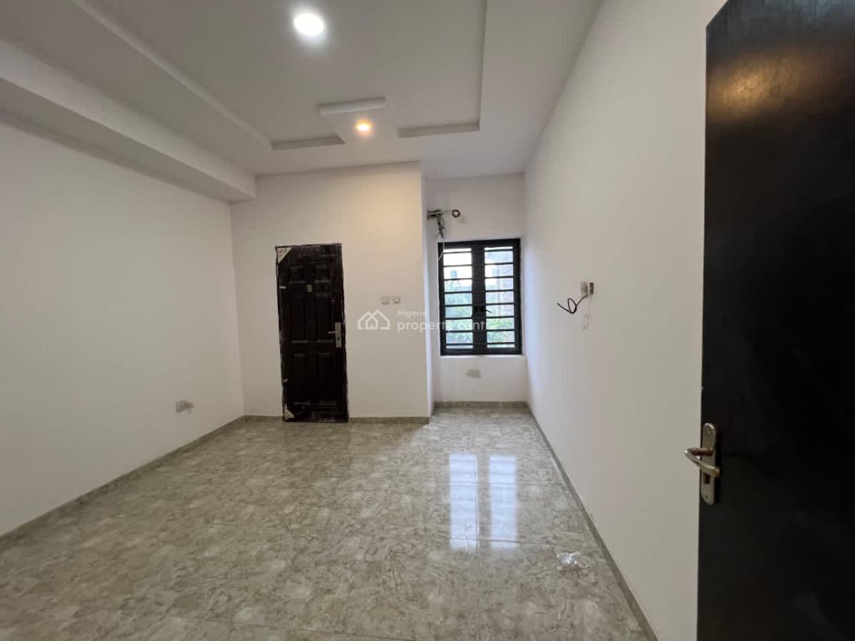 Brand New 3 Bedroom Flat Apartment Available, Lekki Phase 1, Lekki, Lagos, Flat / Apartment for Sale