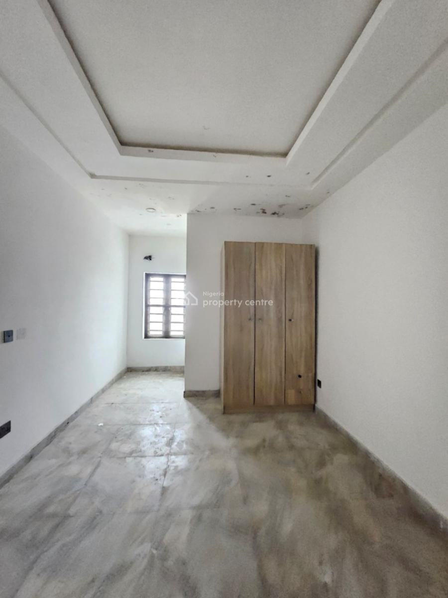 Nicely Built 2 Bedroom Apartment, Lovely 2 Bedroom Apartment Ideal for Shortlet & Rentals, Ikate, Lekki, Lagos, Block of Flats for Sale