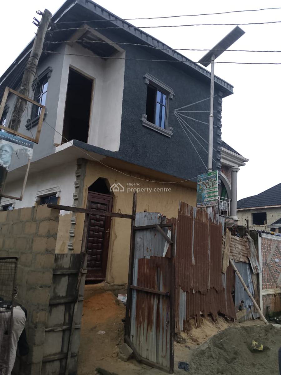Btand New Specious Miniflat and Selfcon for Lease, Makoko, Iwaya, Yaba, Lagos, Mini Flat (room and Parlour) for Sale