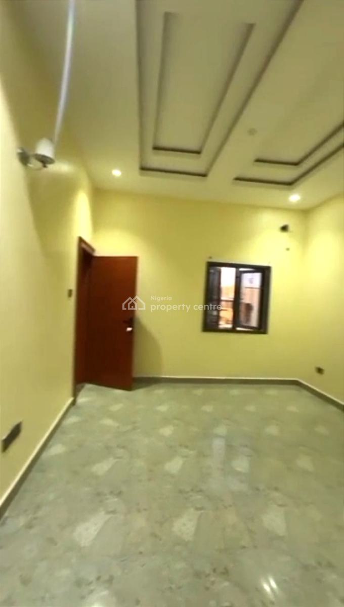 4bedrooms Terrace Duplex with Bq, By Gilmore, Tarred Road, Jahi, Abuja, Terraced Duplex for Rent