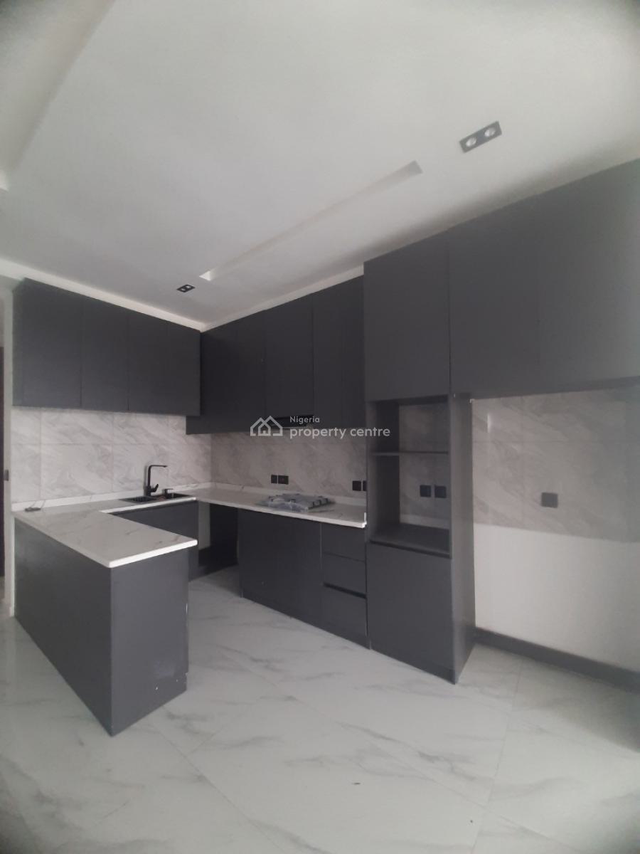2, Lekki Phase 1, Lekki, Lagos, Flat / Apartment for Rent