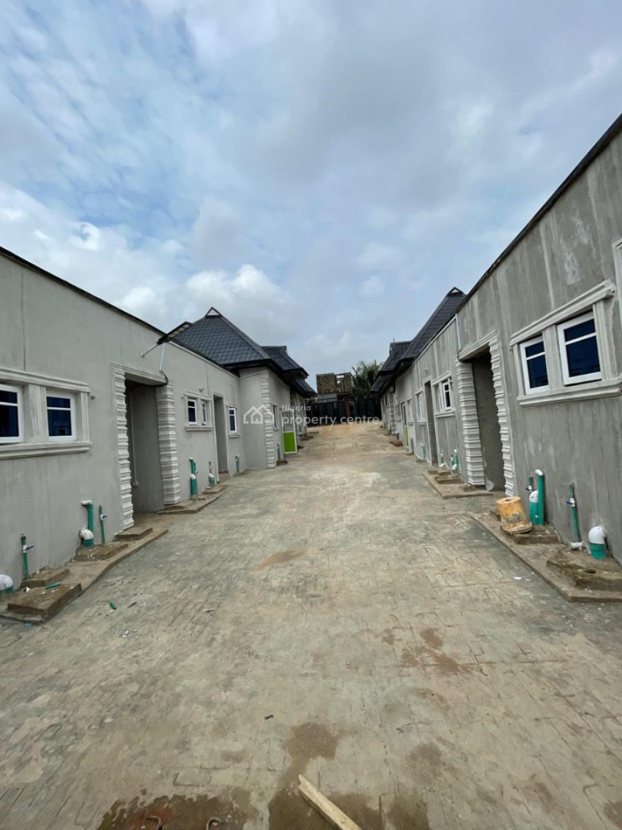 7 Units of 1bedroom Miniflat at Mowe.  Features:, Mowe Town, Ogun, Mini Flat (room and Parlour) for Rent