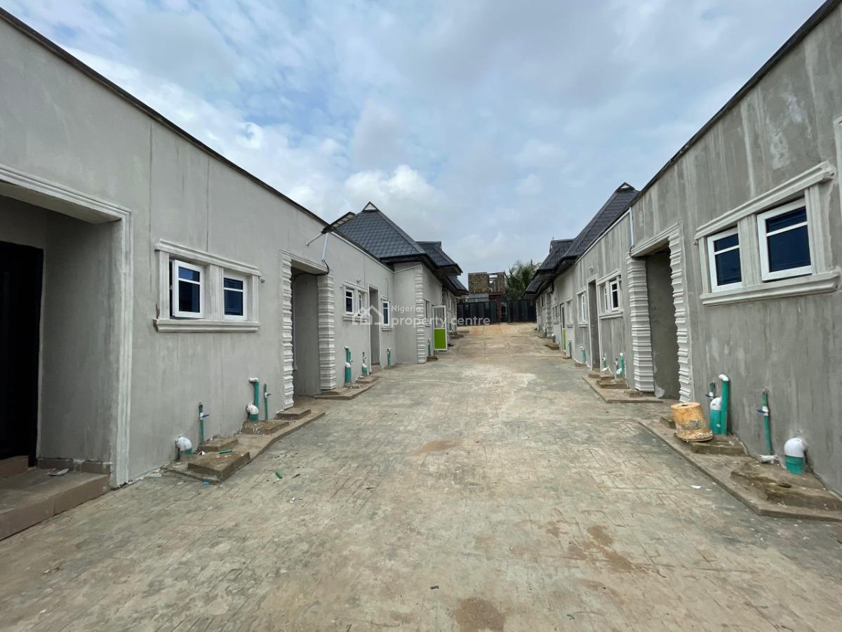 7 Units of 1bedroom Miniflat at Mowe.  Features:, Mowe Town, Ogun, Mini Flat (room and Parlour) for Rent