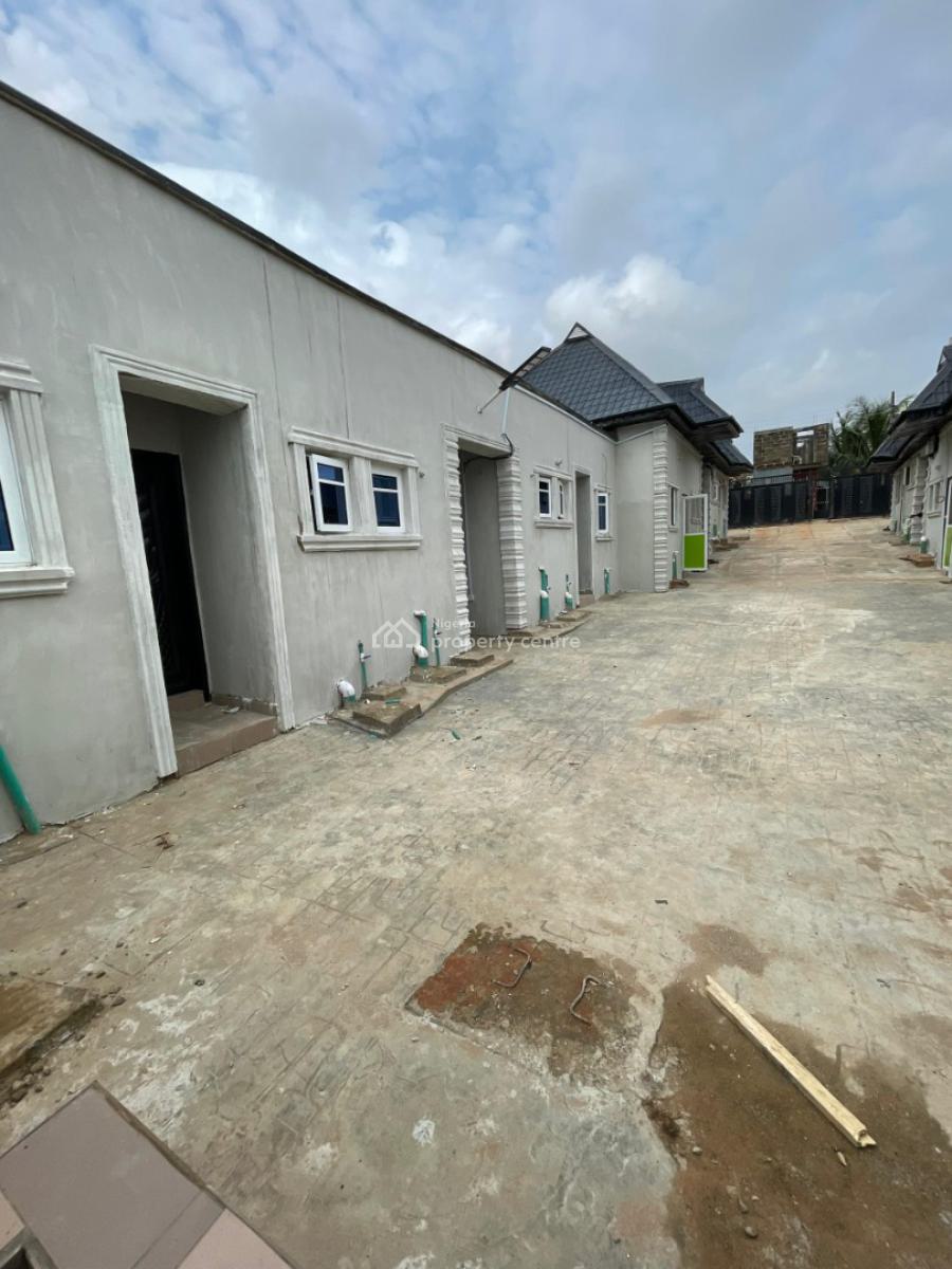 7 Units of 1bedroom Miniflat at Mowe.  Features:, Mowe Town, Ogun, Mini Flat (room and Parlour) for Rent