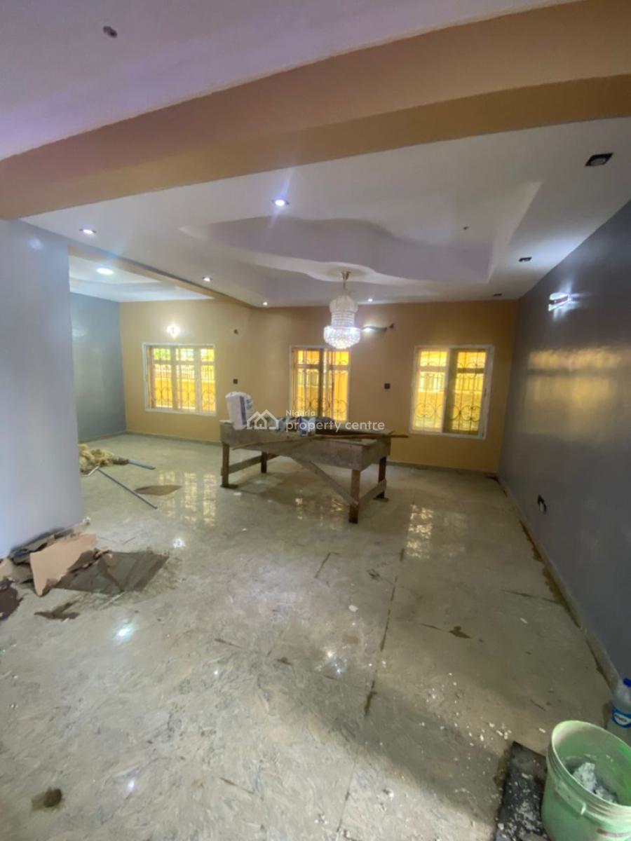 Neatly Used 4bedroom Semi Detached Duplex with Bq  in a Serviced Estat, Chevron Drive Lekki Lagos, Lekki Phase 1, Lekki, Lagos, Semi-detached Duplex for Sale