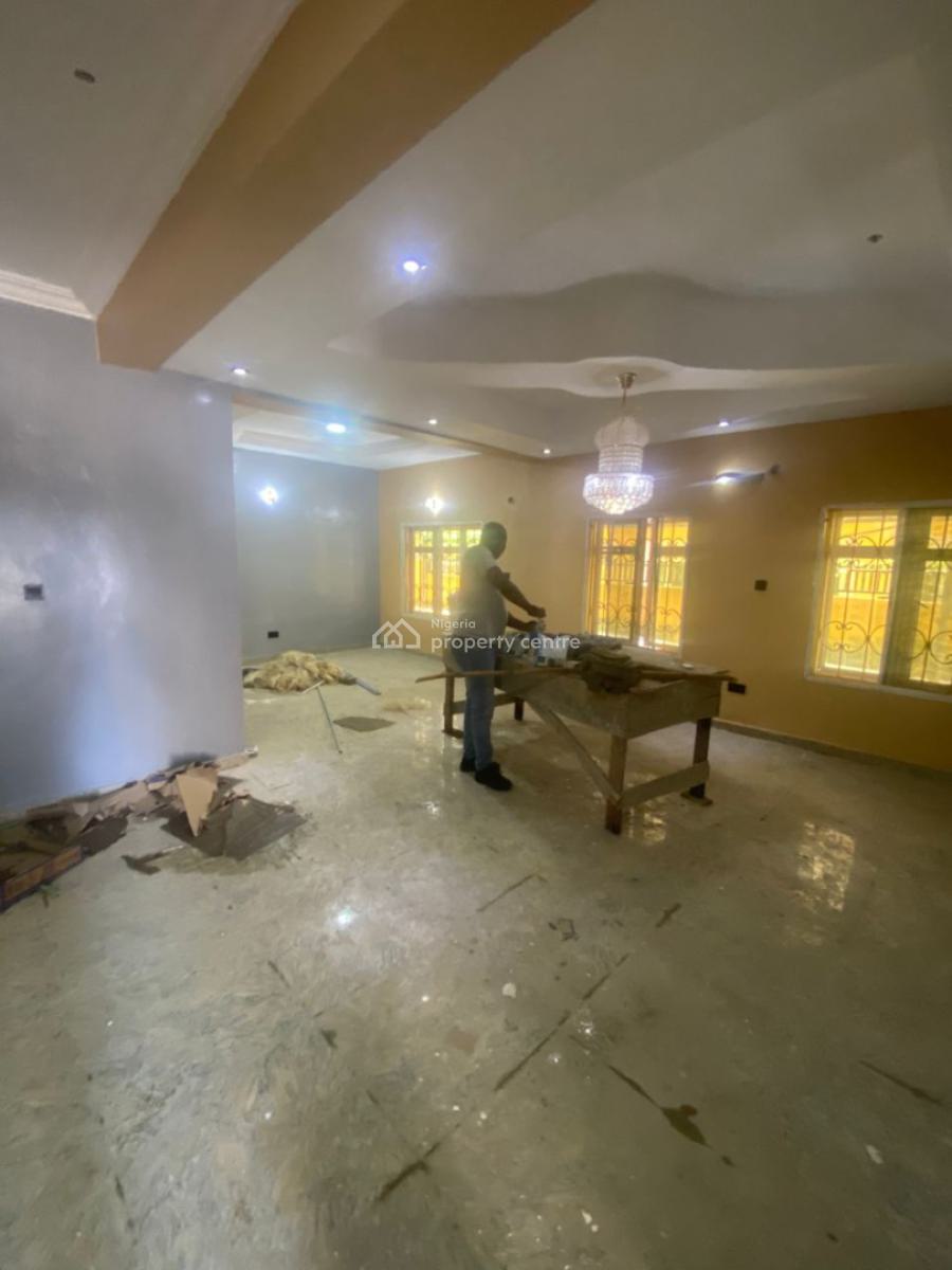 Neatly Used 4bedroom Semi Detached Duplex with Bq  in a Serviced Estat, Chevron Drive Lekki Lagos, Lekki Phase 1, Lekki, Lagos, Semi-detached Duplex for Sale