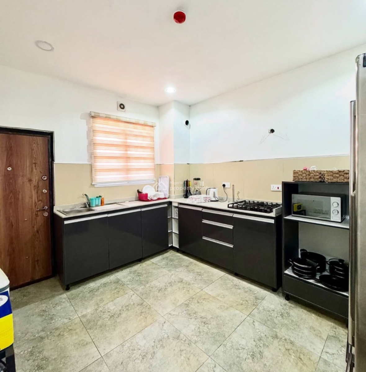 Unfurnished 3 Bedroom Apartment with 4 Air Conditioners, Orchid Road, Lekki, Lagos, Flat / Apartment for Rent