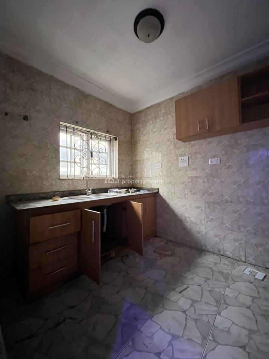 2 Bedroom Flat Apartment Available, Lekki Scheme 2, Ilaje, Ajah, Lagos, Flat / Apartment for Rent