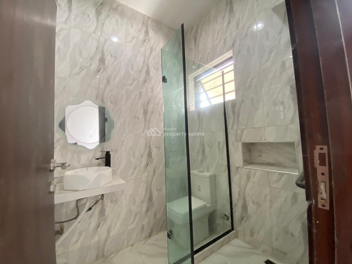 a 4 Bedroom Duplex, By Shoprite Road, Osapa, Lekki, Lagos, Terraced Duplex for Sale