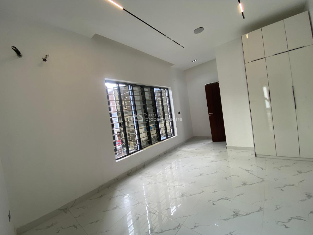 a 4 Bedroom Duplex, By Shoprite Road, Osapa, Lekki, Lagos, Terraced Duplex for Sale