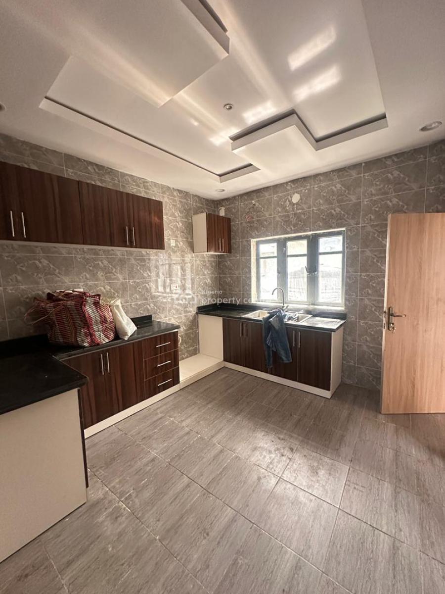 Uniquely-built Luxury 5 Bedroom Semi-detached Duplex with Bq, Chevron Toll Gate, Orchid Road, Lekki, Lagos, Semi-detached Duplex for Sale