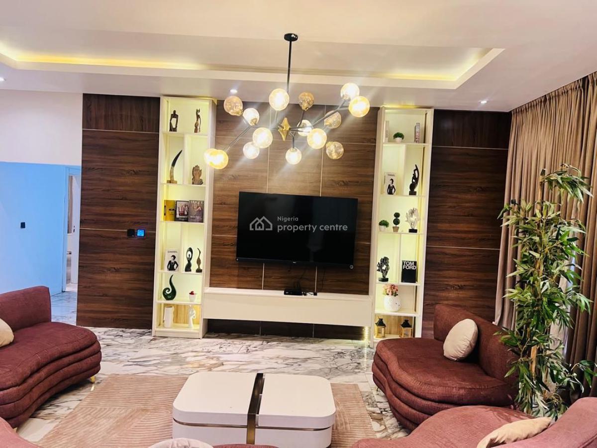 Luxury 2 Bedroom Apartment with Pool & Bathtub, Jahi, Abuja, Flat / Apartment Short Let