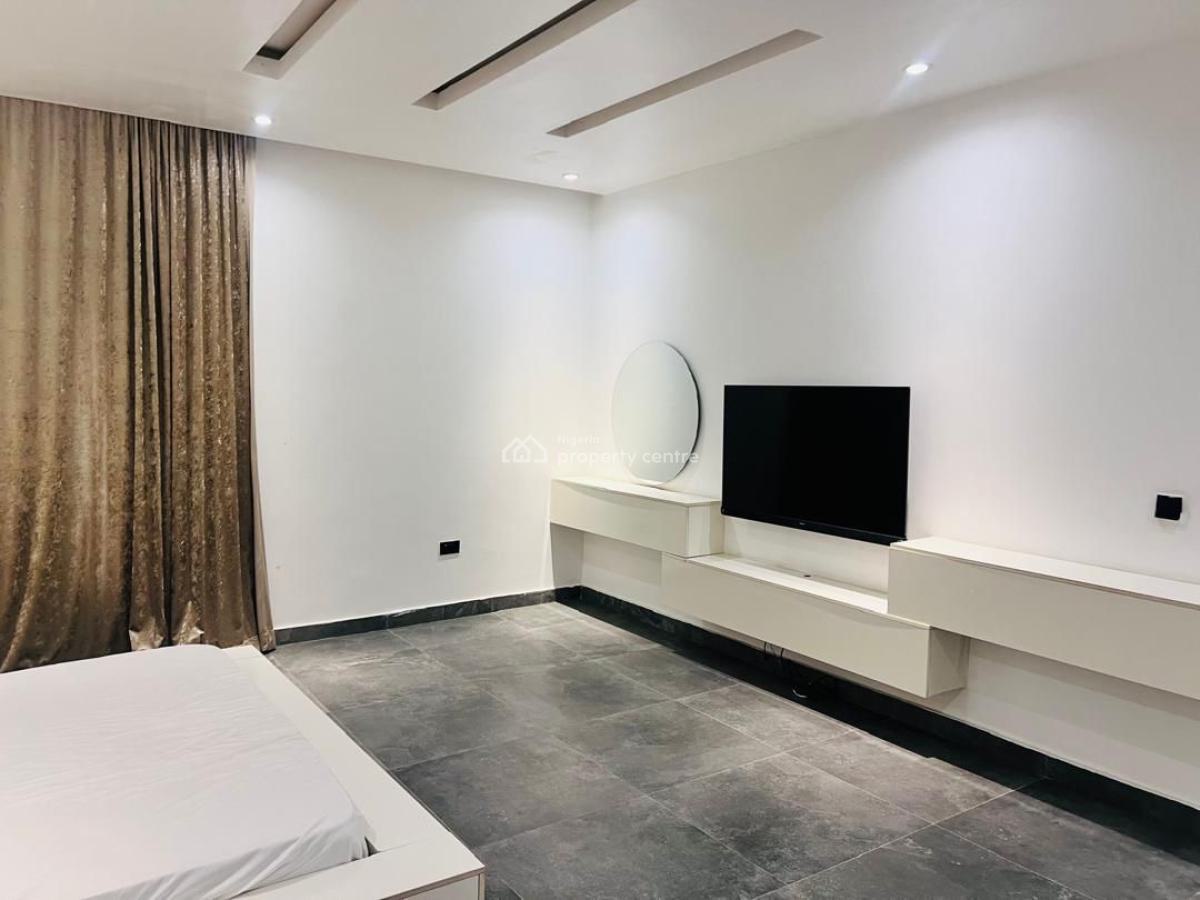 Luxury 2 Bedroom Apartment with Pool & Bathtub, Jahi, Abuja, Flat / Apartment Short Let