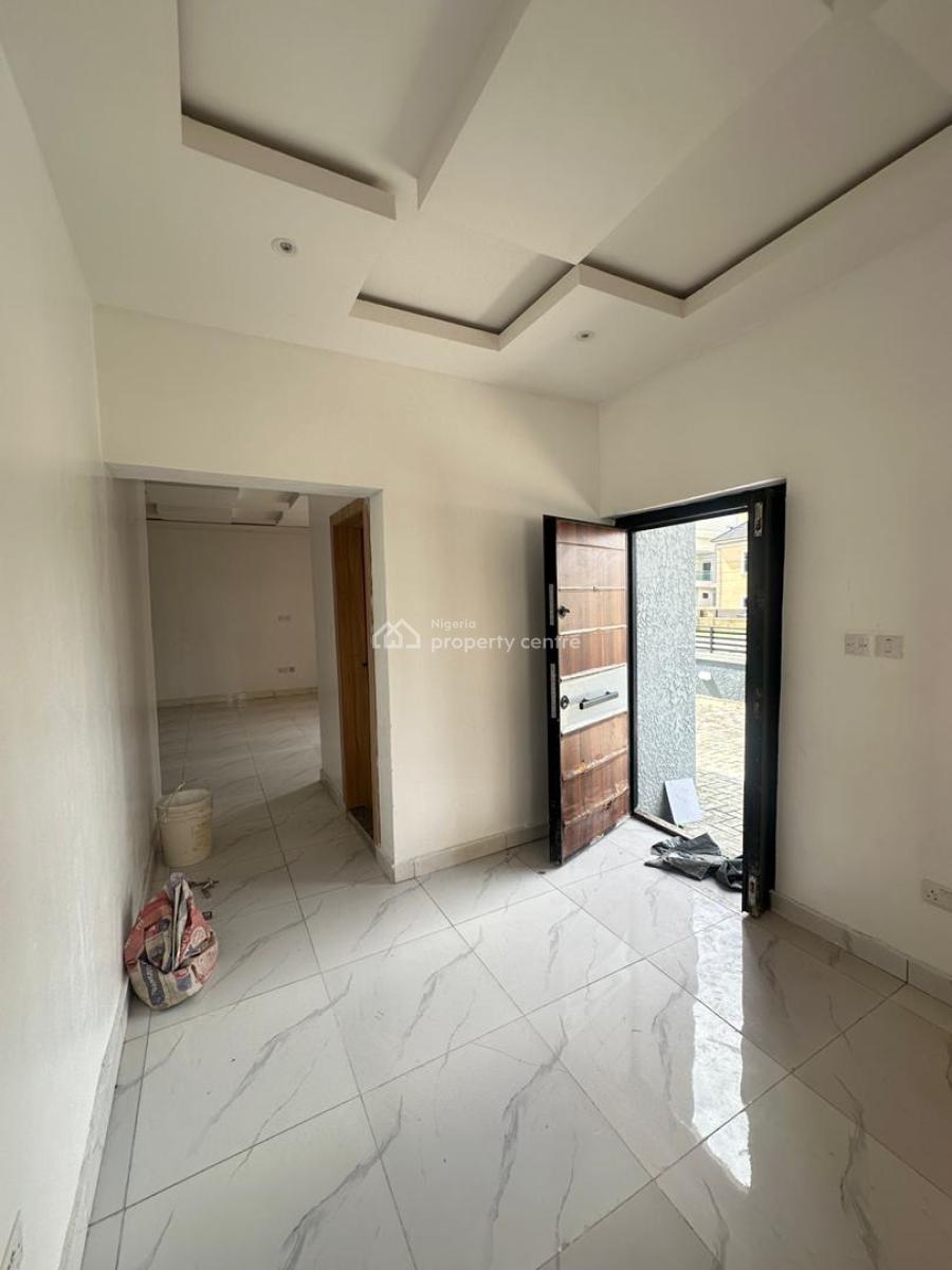 Uniquely-built Luxury 5 Bedroom Semi-detached Duplex with Bq, Orchid, Lekki, Lagos, Semi-detached Duplex for Sale
