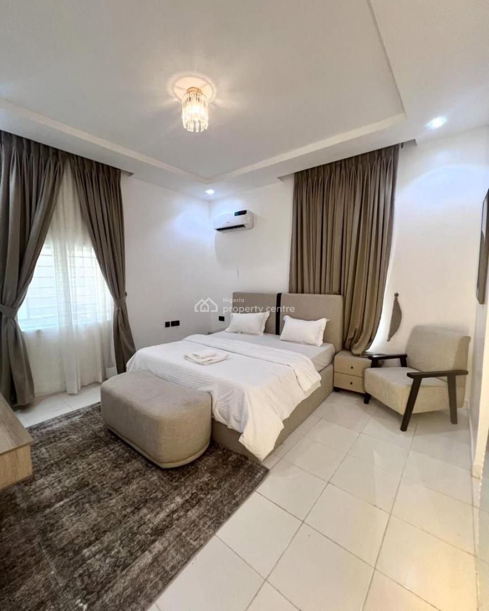Luxury 3 Bedroom Apartment with Snooker Ps5 Bathtub, Wuye, Abuja, Flat / Apartment Short Let