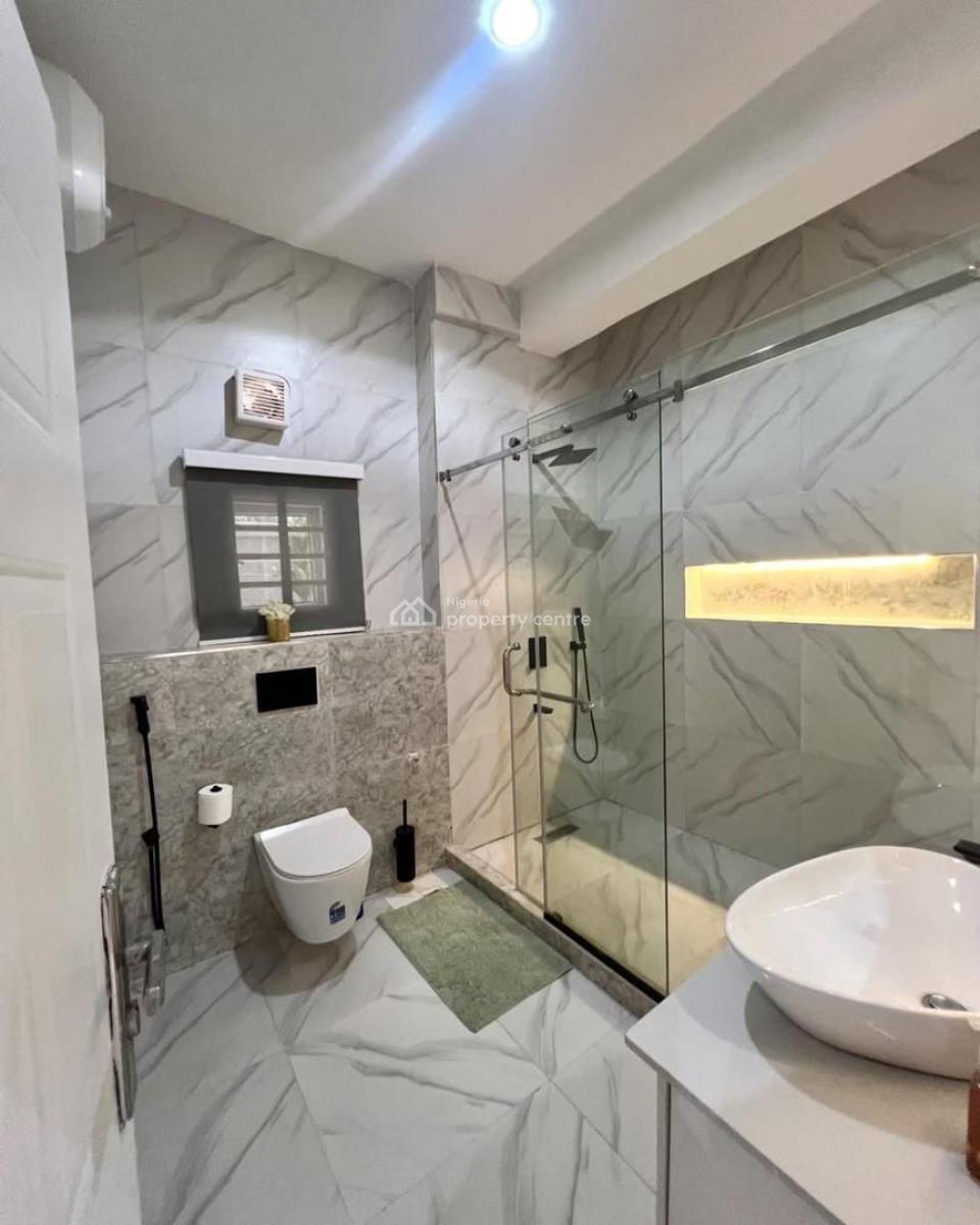 Luxury 3 Bedroom Apartment with Snooker Ps5 Bathtub, Wuye, Abuja, Flat / Apartment Short Let
