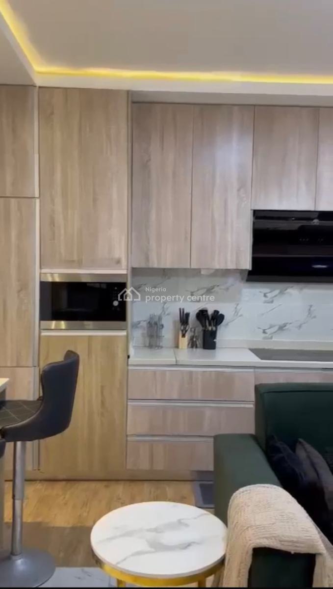 Fully Furnished 2 Bedroom Apartment, Lekki Phase 1, Lekki, Lagos, Flat / Apartment for Rent