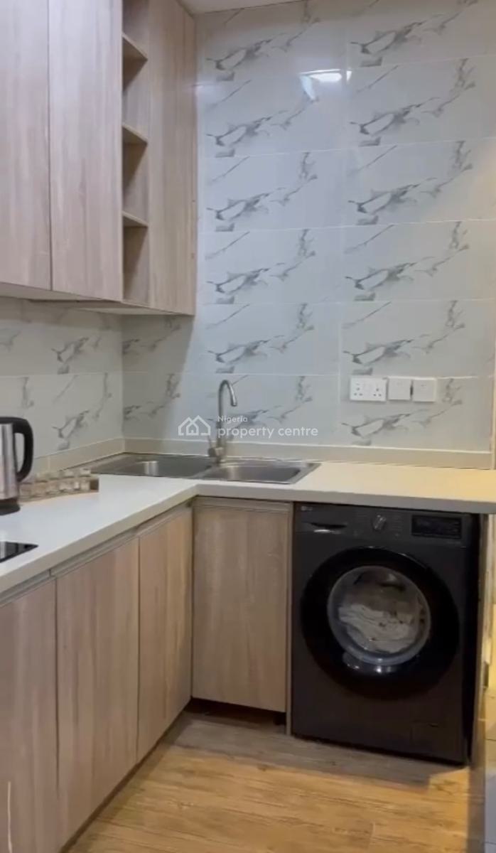 Fully Furnished 2 Bedroom Apartment, Lekki Phase 1, Lekki, Lagos, Flat / Apartment for Rent
