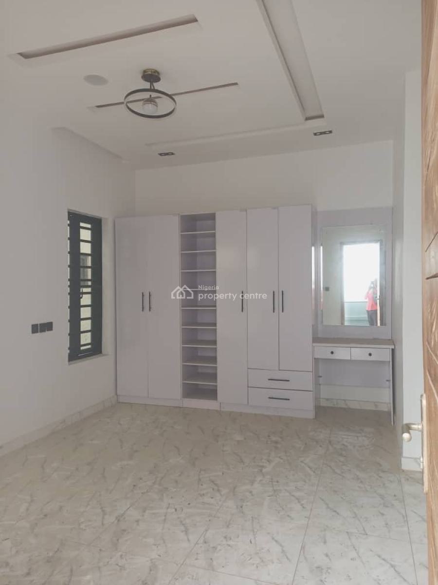 Luxury 4bedroom, Ikota, Lekki, Lagos, Semi-detached Duplex for Rent
