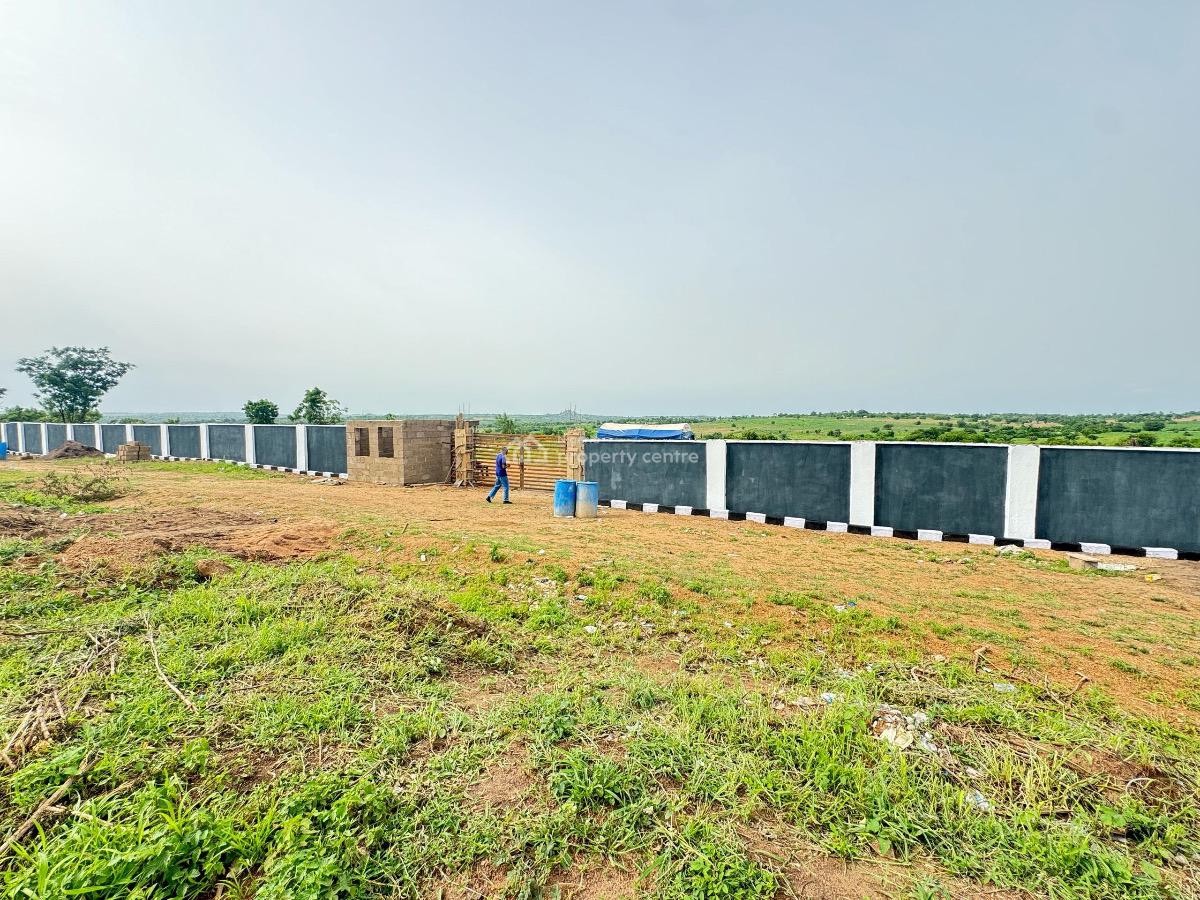 *now Selling* *vintage Parks and Garden Is Fast Se Lling L, Moniya Ibadan Expressway., Moniya, Ibadan, Oyo, Commercial Land for Sale