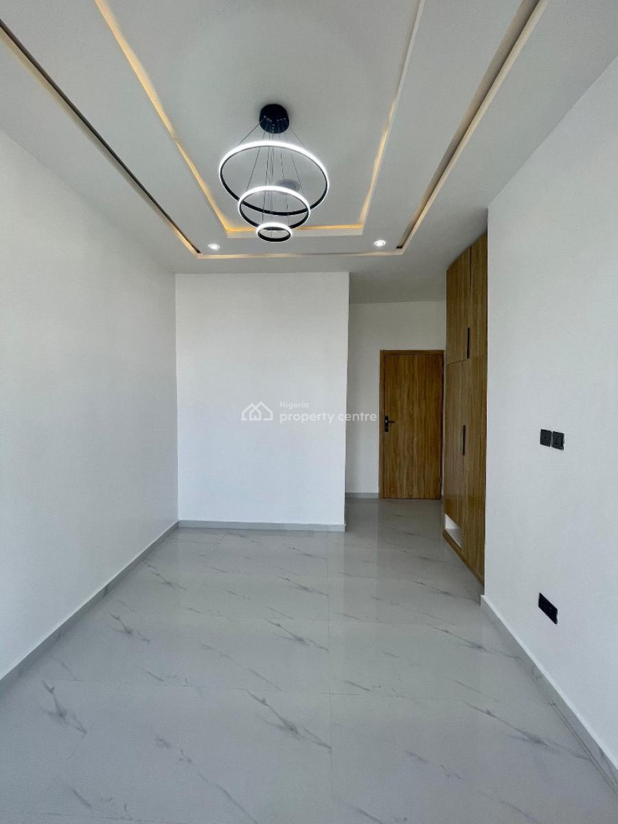 Luxury 2 Bedroom Apartment with Elevator, Swimming Pool, and Gym for, Lekki Phase 1, Lekki Phase 1, Lekki, Lagos, Block of Flats for Sale