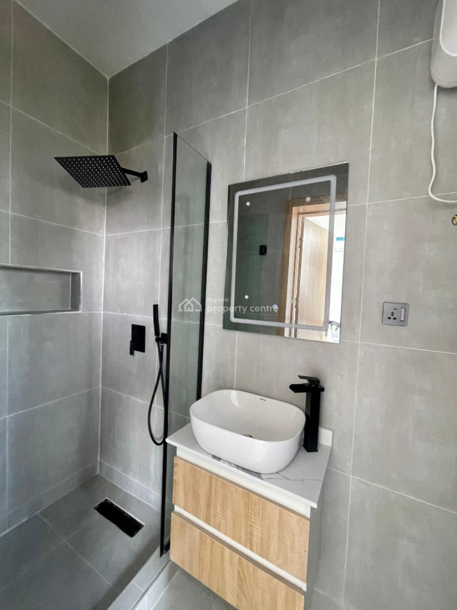 Luxury 2 Bedroom Apartment with Elevator, Swimming Pool, and Gym for, Lekki Phase 1, Lekki Phase 1, Lekki, Lagos, Block of Flats for Sale