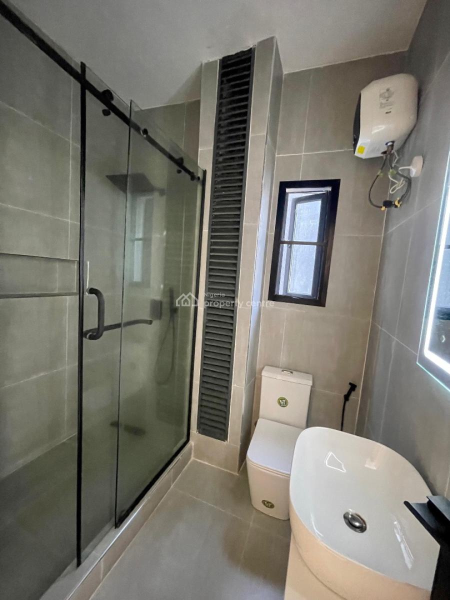 Luxury 2 Bedroom Apartment with Elevator, Swimming Pool, and Gym for, Lekki Phase 1, Lekki Phase 1, Lekki, Lagos, Block of Flats for Sale