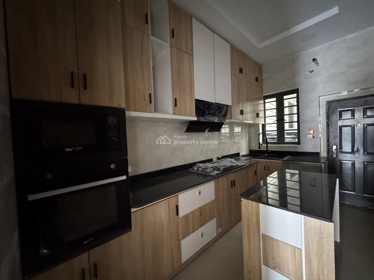 4bedroom Terrace, Ikota, Lekki, Lagos, Terraced Duplex for Sale